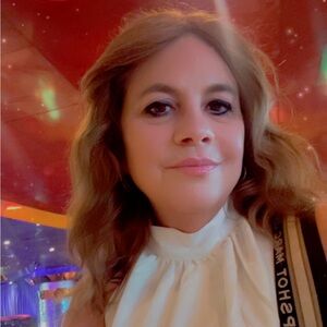 Meet your Posher, Amy